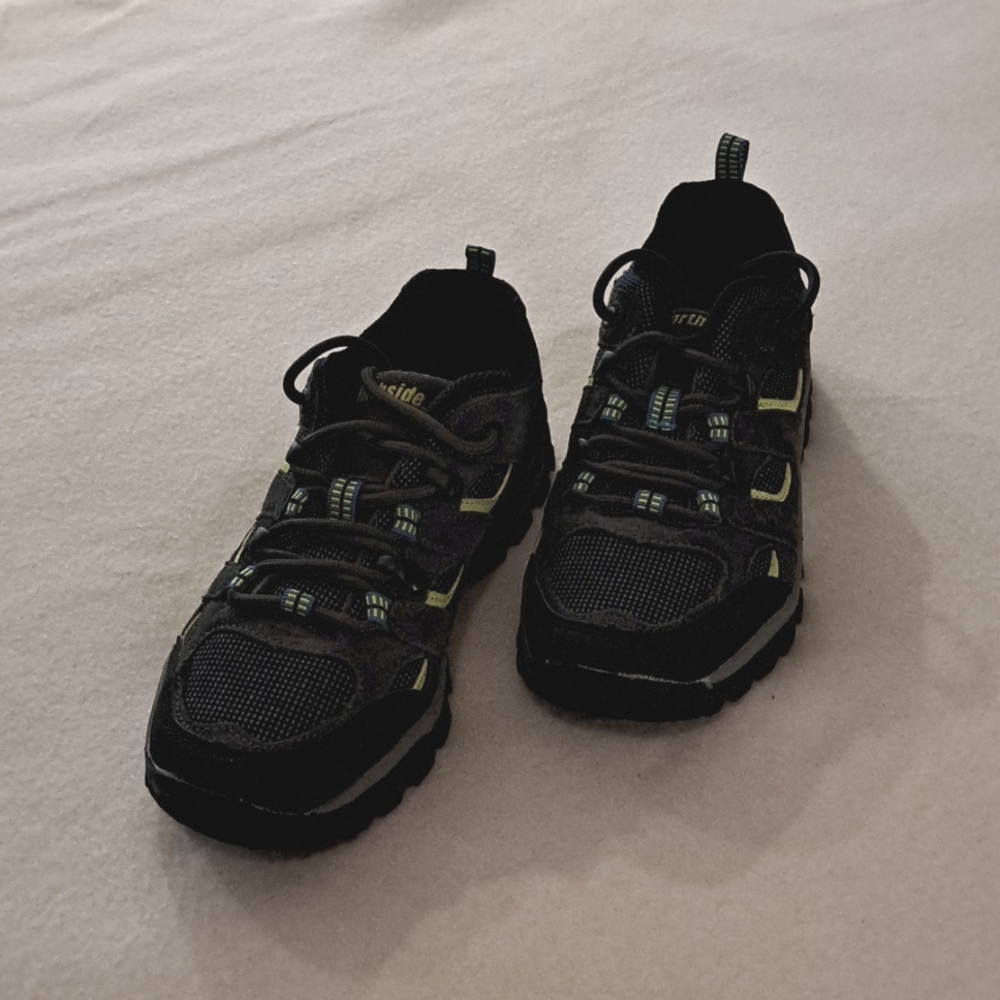 Boys athletic sneakers